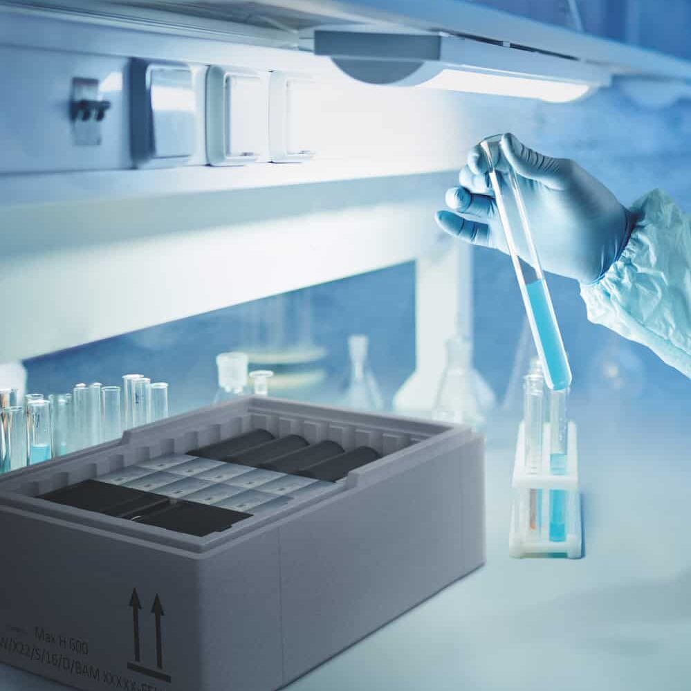 EPS expanded polystyrene - Reusable transport packaging made of EPS from the FEURER Group for pharmaceutical, chemical and laboratory transportation